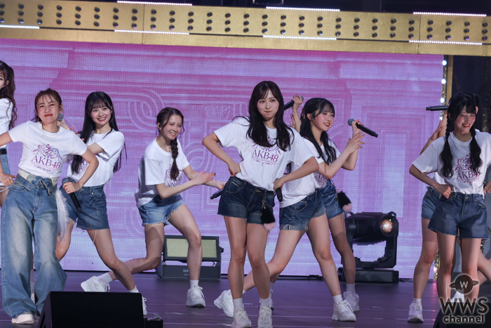 写真特集】AKB48・小栗有以、ミニ丈デニム衣装でセンター曲「Oh my