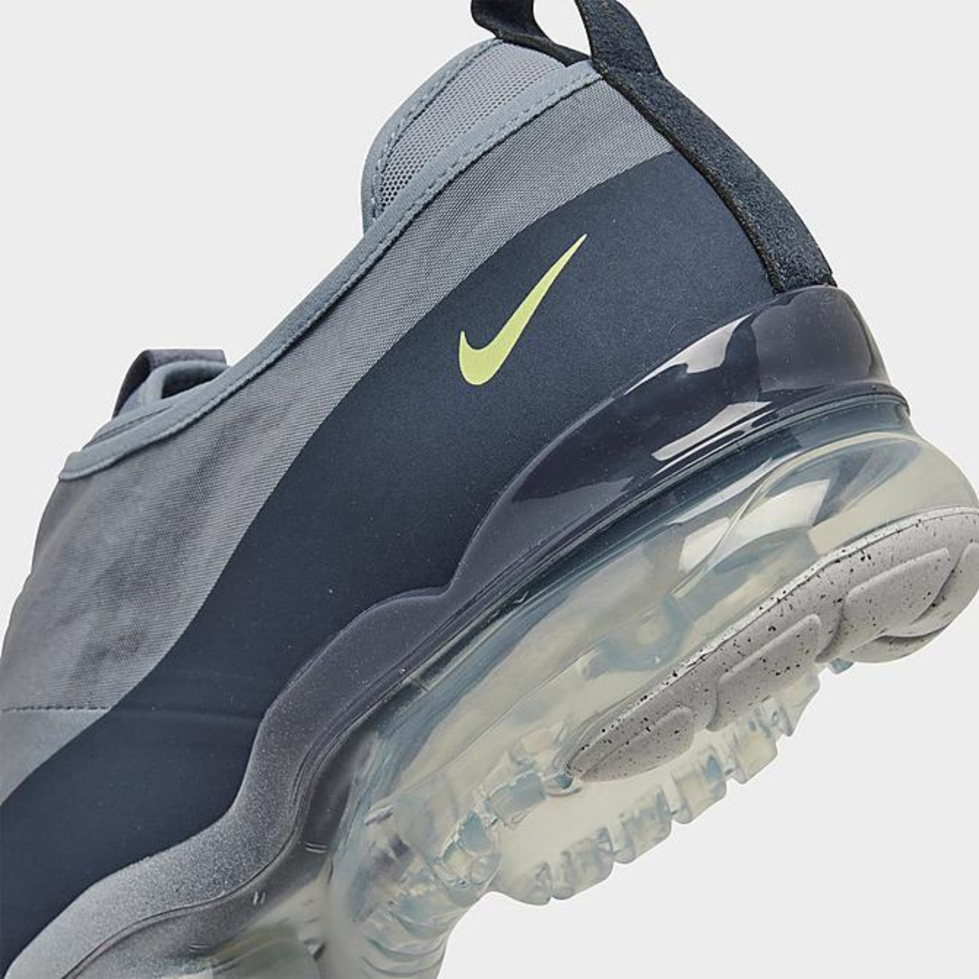 Nike Air VaporMax MOC Roam Ashen Slate – Puffer Reds