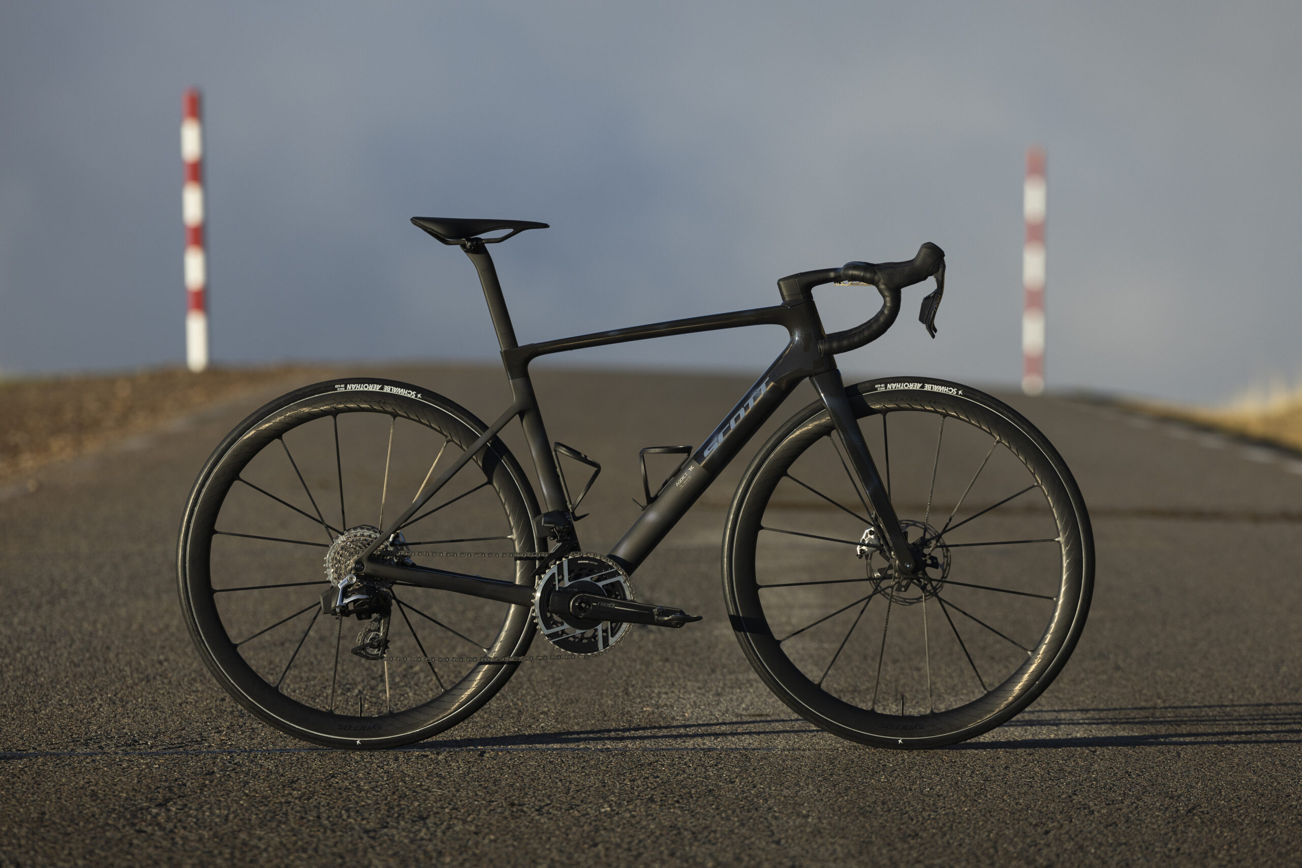 新型ADDICT RC 発表＆フレームセット受注キャンペーン開始！ | BICYCLE