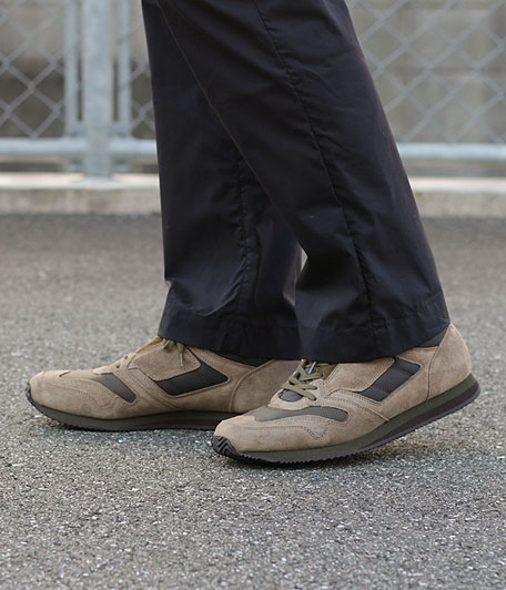 REPRODUCTION OF FOUND British Military Trainer / 1800FS [BEIGE