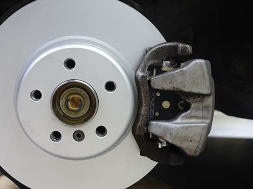 BMW X3 (G01)】DIXCEL製ブレーキローター＆低ダストパッド交換で足元を