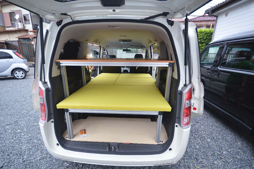 ステップワゴン・RK（2段ベッド仕様ステップワゴン ベッドキット架装