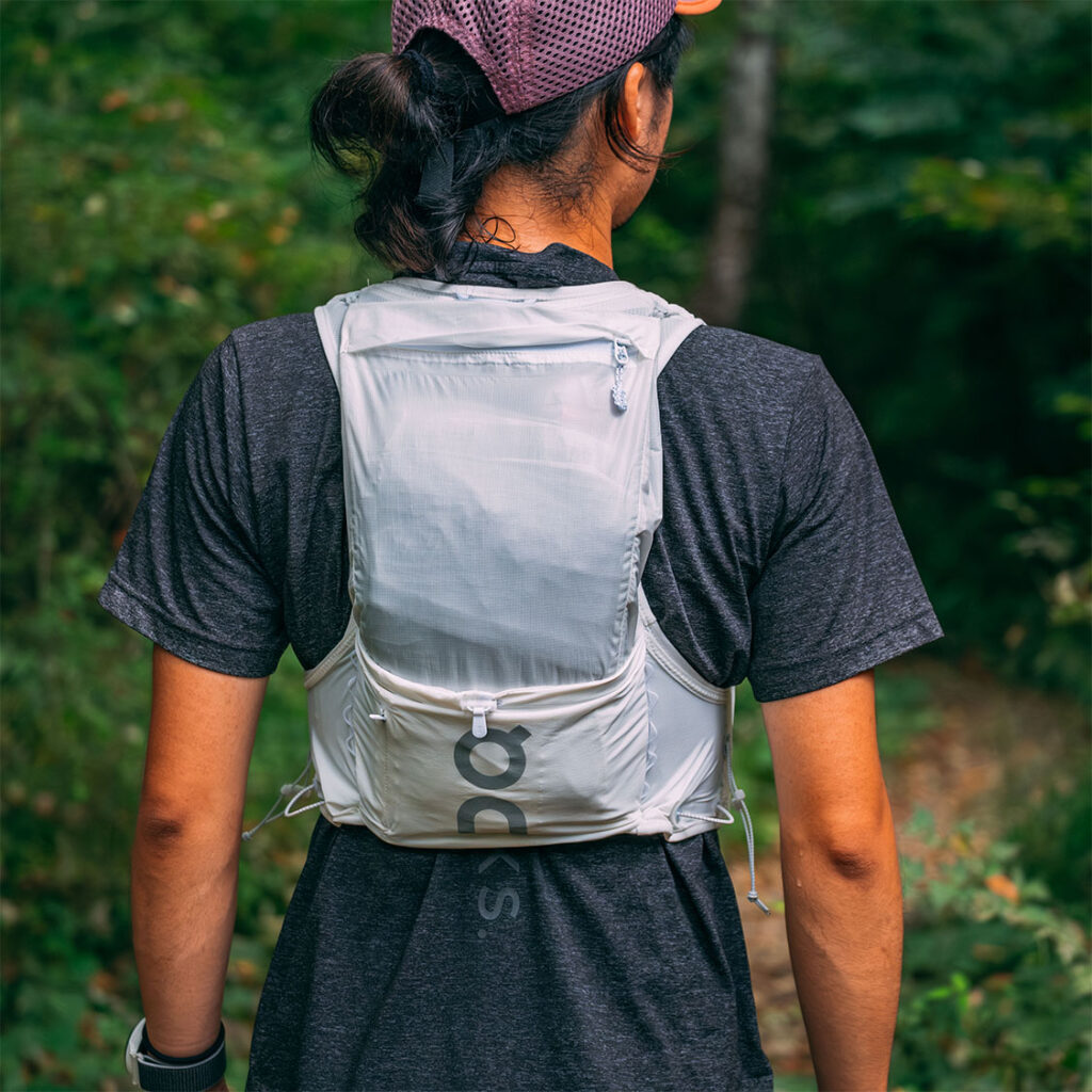 Onの本気を感じるトレイルランニングザック『Ultra Vest 10L』 | Run
