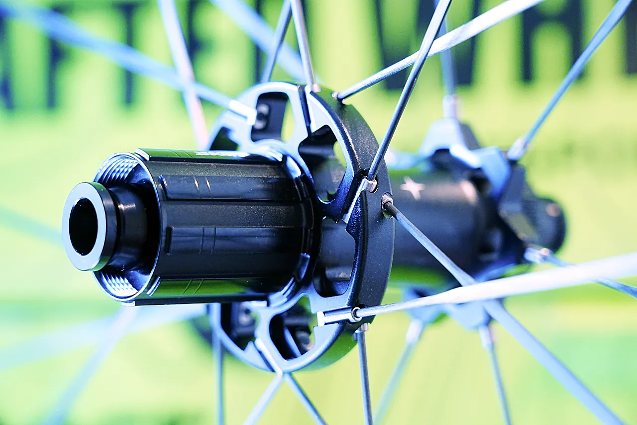 Nepest NOVA X 45/55 インプレッション：革新的カーボンスポークが拓く