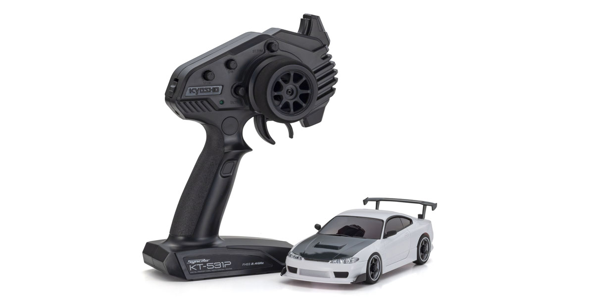 ミニッツAWD 日産 シルビア S15 equipped with GTウイング ホワイト