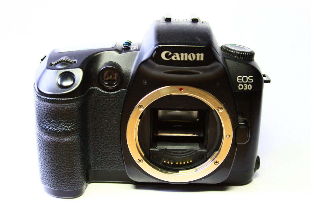 Canon EOS D30 入荷 – リサイクルショップお宝市場満Q
