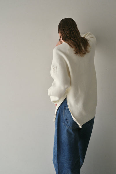 サイドファスナーエンボスニット｜SIDE ZIPPER EMBOSSED KNITの通販