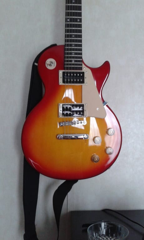 Epiphone Les Paul 100 Electric Guitar Heritage Cherry Sunburst