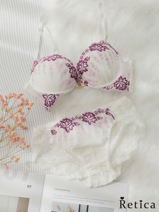 クラシックフラワー刺繍フロントホック脇高カップブラジャー&ショーツ