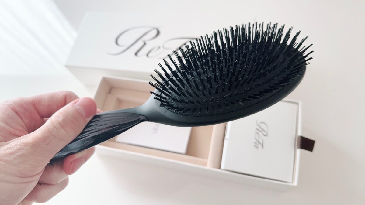 口コミ】リファブリッスルを美容師レビュー！メイソンピアソンとの違い