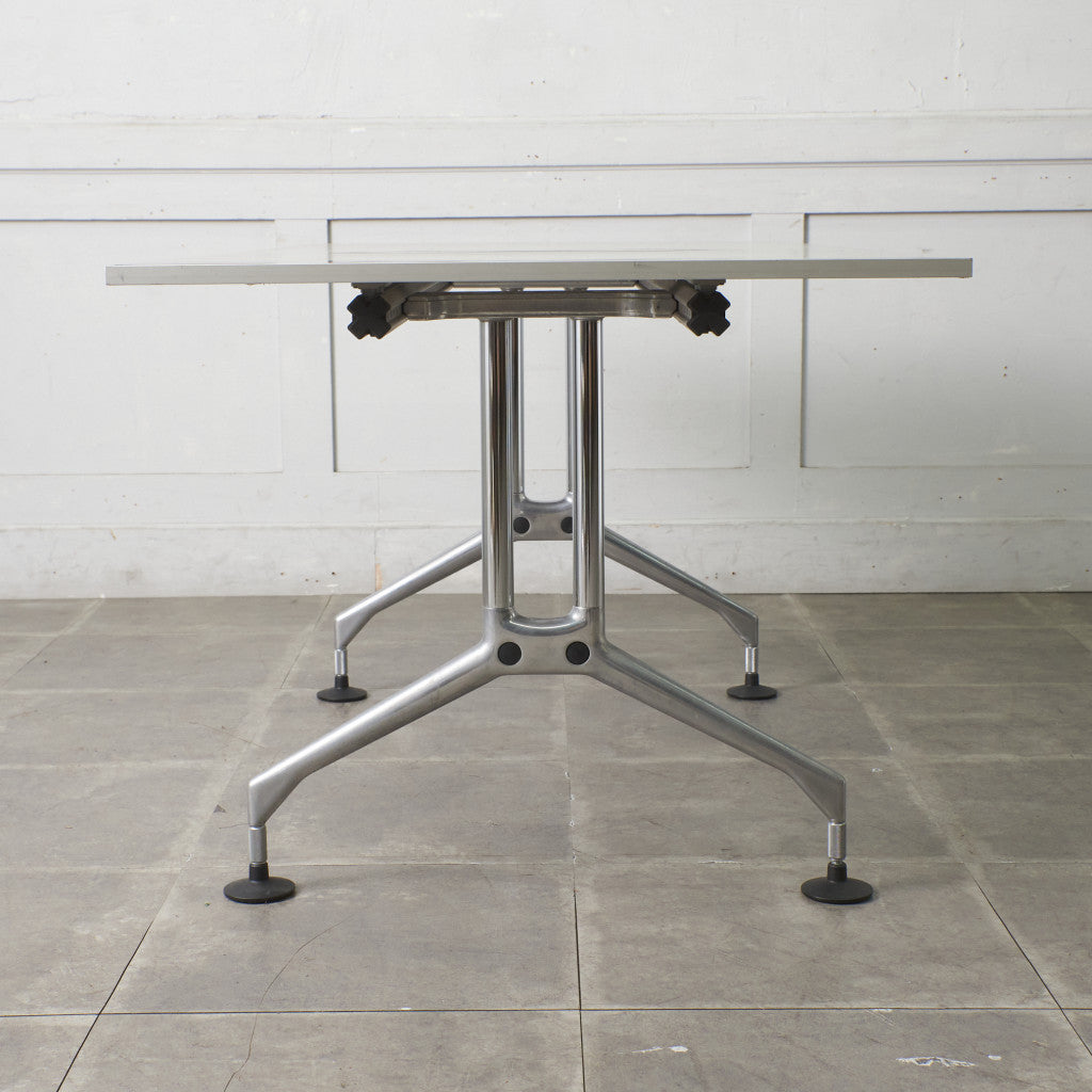 Spatio テーブル｜ヴィトラ Vitra｜アントニオ・チッテリオ Antonio