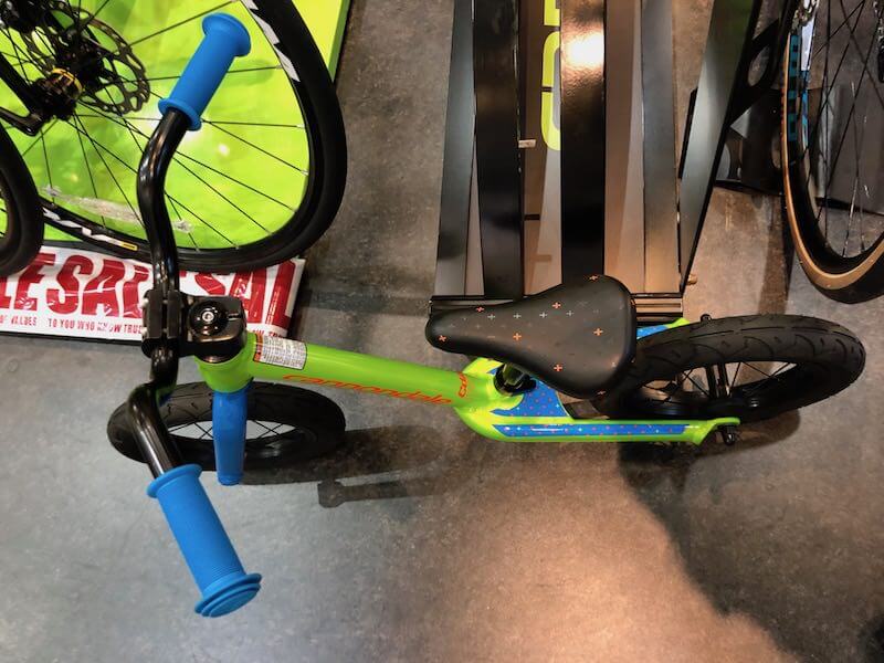 キャノンデール・キックバイク「TRAIL BALANCE 12 BOY'S」片持ち