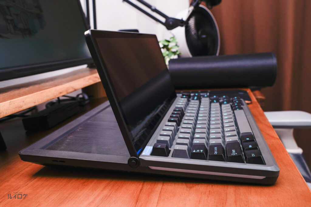 Kwumsy K3 レビュー。13インチタッチ対応モニター付き多機能メカニカル