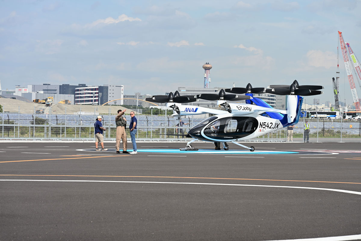 感動の瞬間！空飛ぶクルマが大阪・関西万博で一般お披露目 デモ