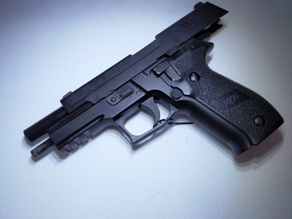 東京マルイ SIG P226レイル ガスブローバックガンレビュー | サバゲー