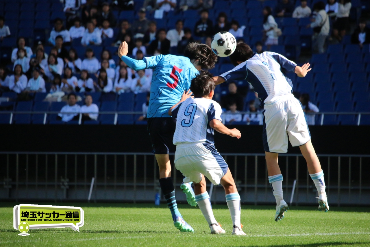 聖望学園中DF飯塚圭祐、181cmの長身CBがV弾！ 今大会はセットプレー