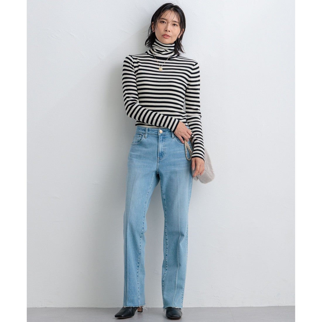 23区 【RED CARD TOKYO×23区】デニム フレアパンツ （ミッドブルー