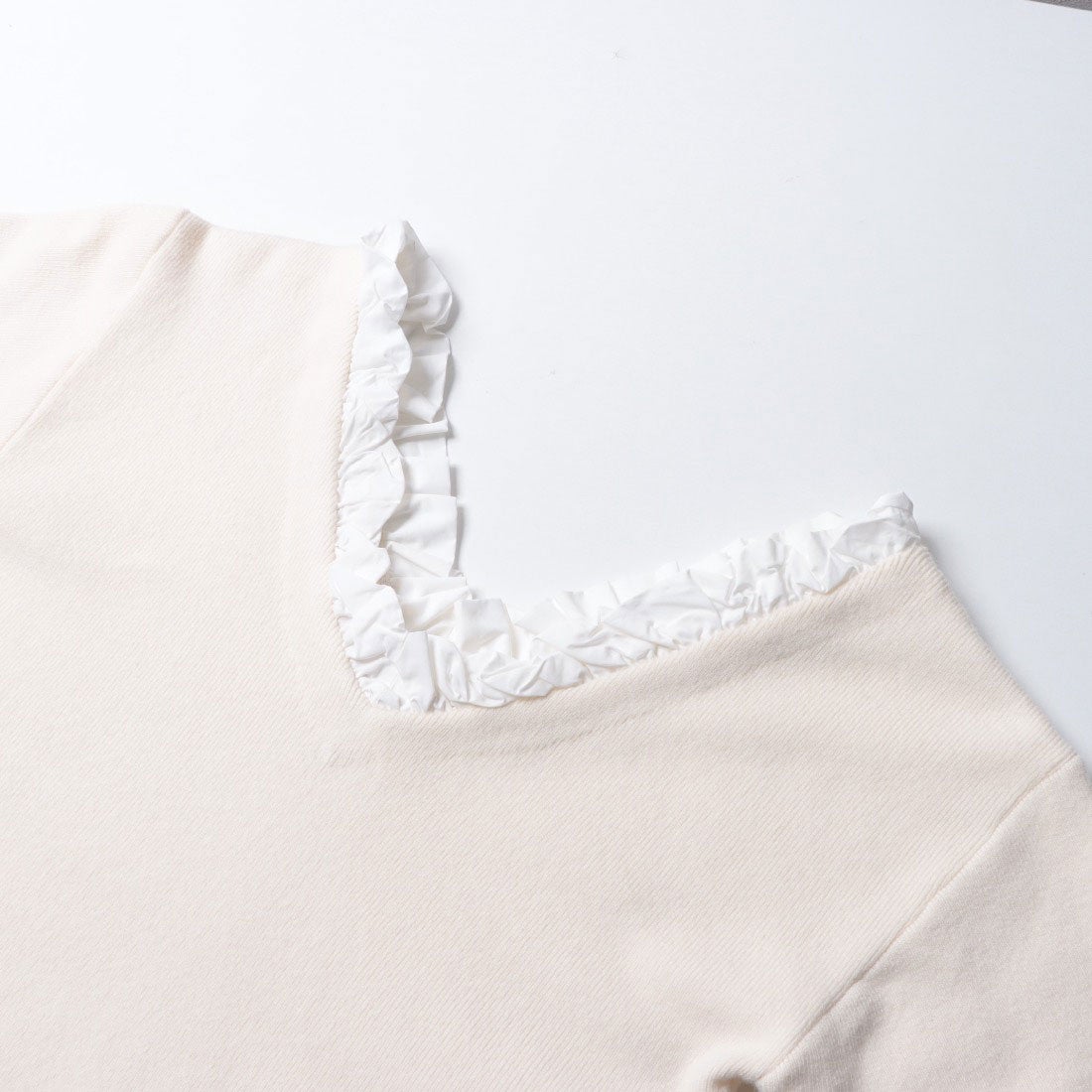 クラネ CLANE 2WAY FRILL V NECK KNIT TOPS （IVORY） -ファッション