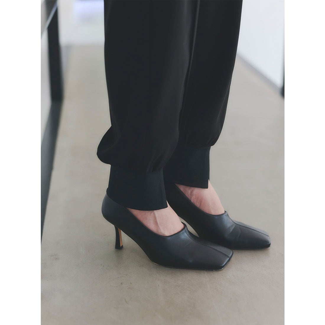アニュアンス anuans スクエアトゥパンプス （BLACK） -ファッション