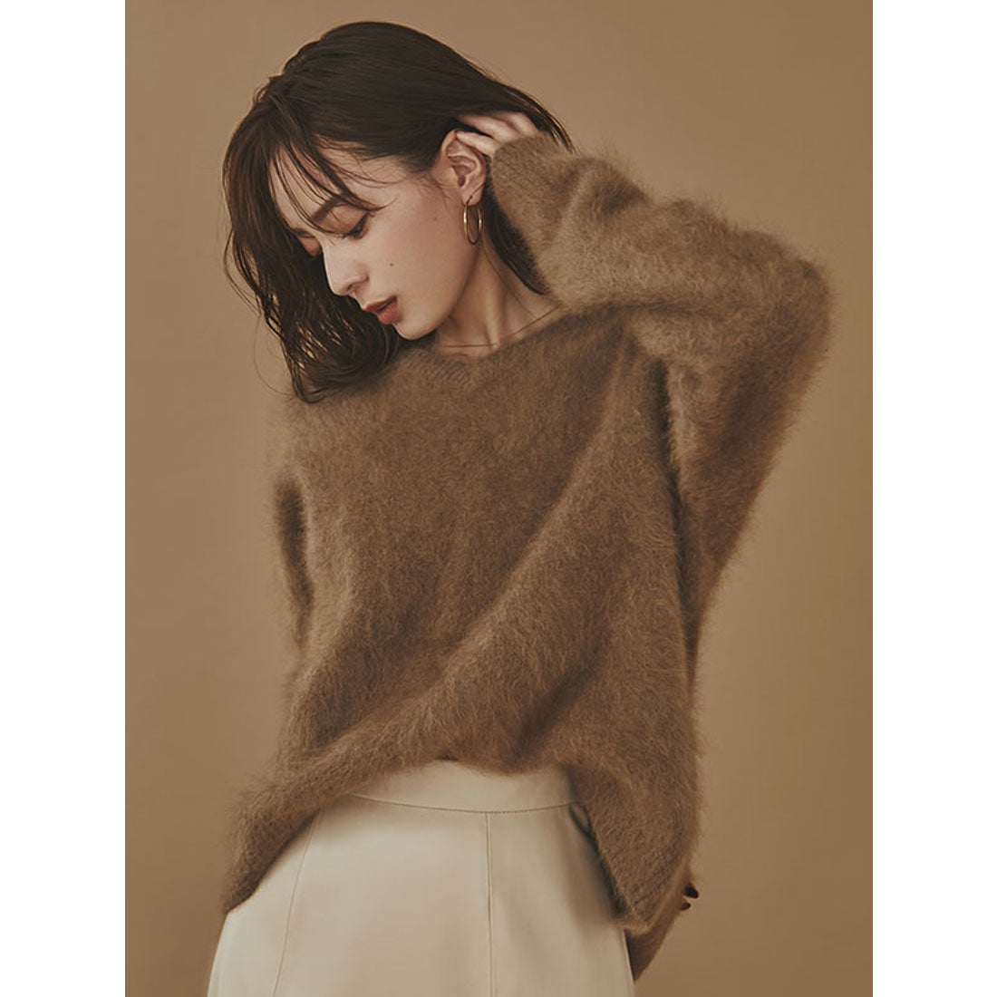 アニュアンス anuans ラクーンVネックニットプルオーバー （BROWN