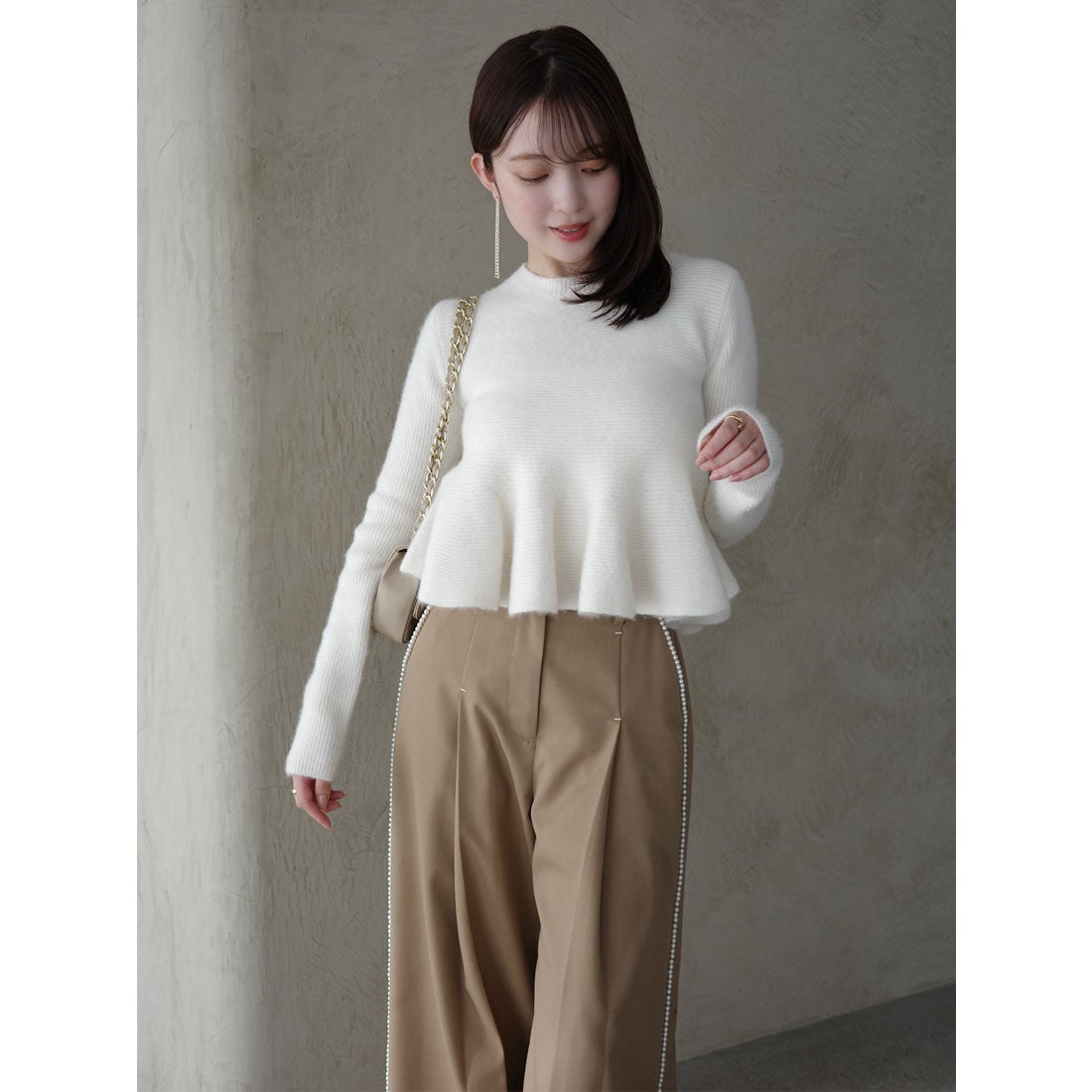 アニュアンス anuans ペプラムショートニットトップス （GREY
