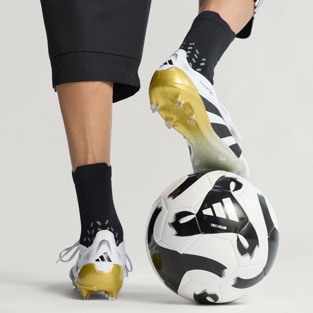 adidas アディダス プレデター ELITE FG(ホワイト×ブラック×ゴールド