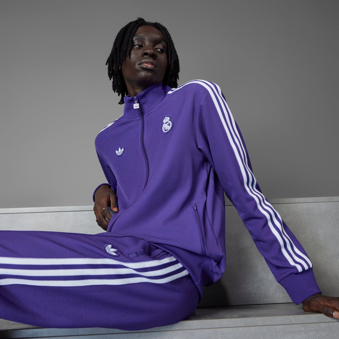 adidas レアルマドリード TERRACE ICON トラックトップ(パープル