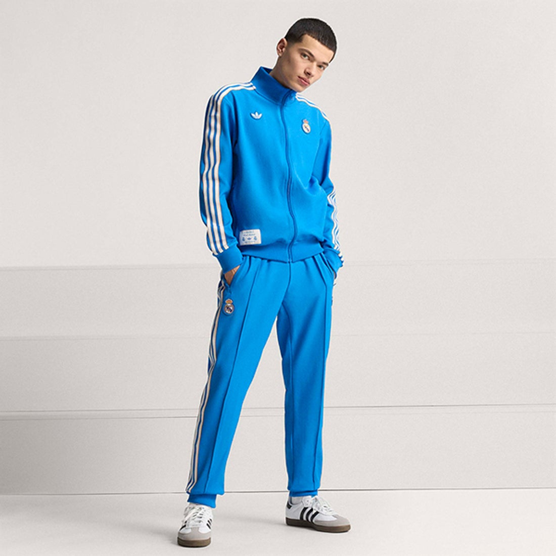 adidas レアルマドリード 25/26 TERRACE ICON トラックトップ(ブルー