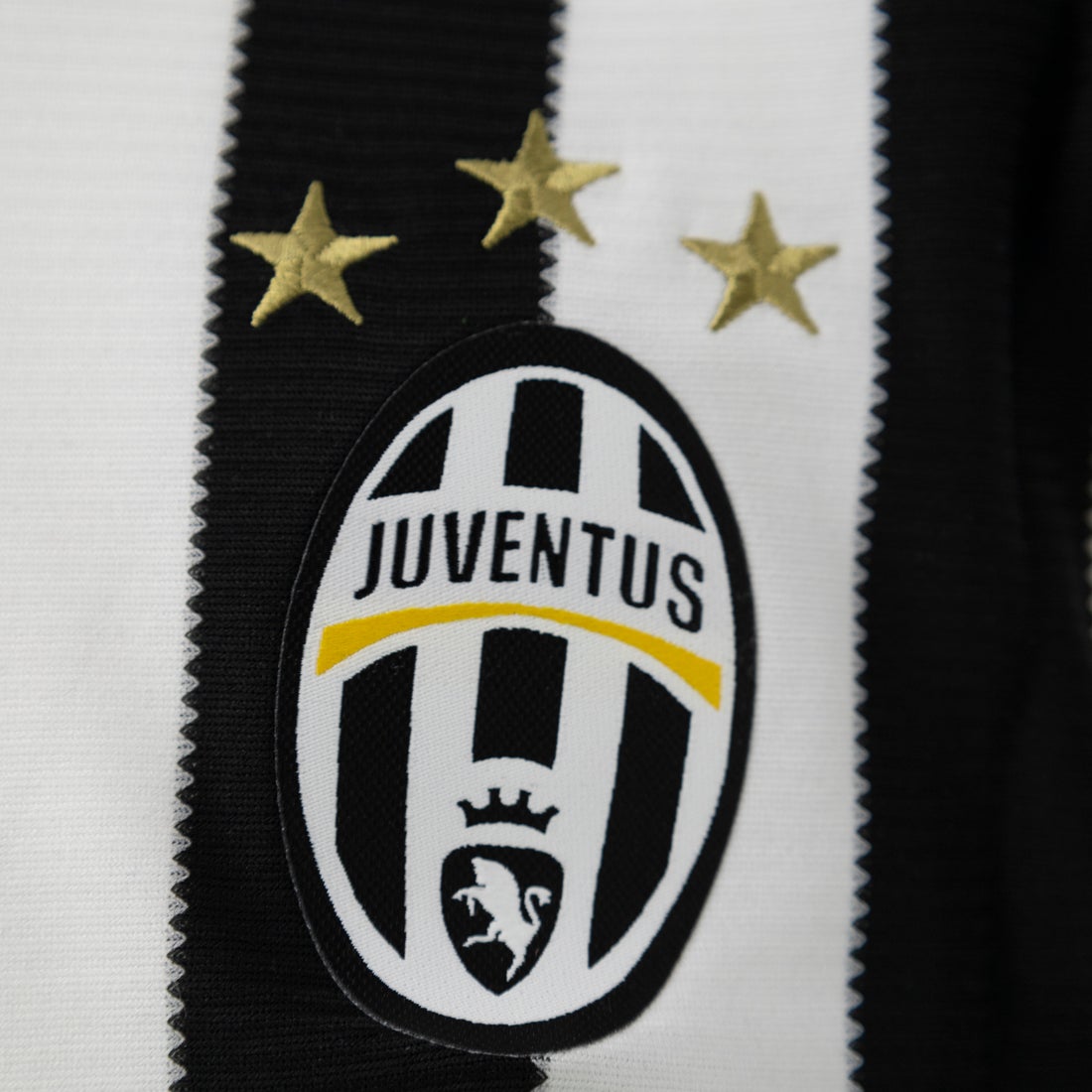adidas ユベントス 15/16 ユニフォーム ホーム 半袖 レプリカ #8