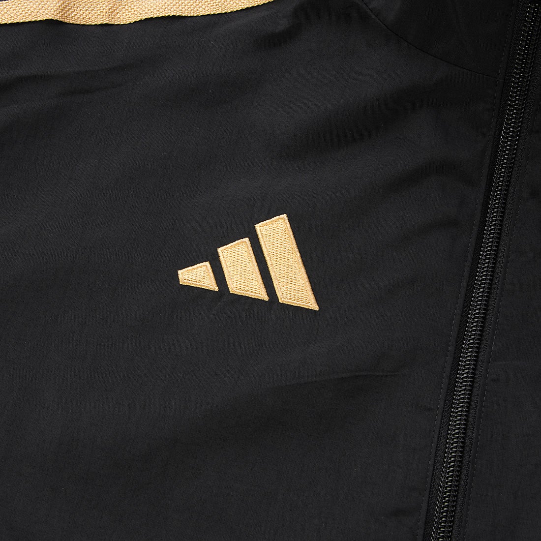 adidas アーセナル 23/24 アンセムジャケット(ブラック) KLT65 IP1607