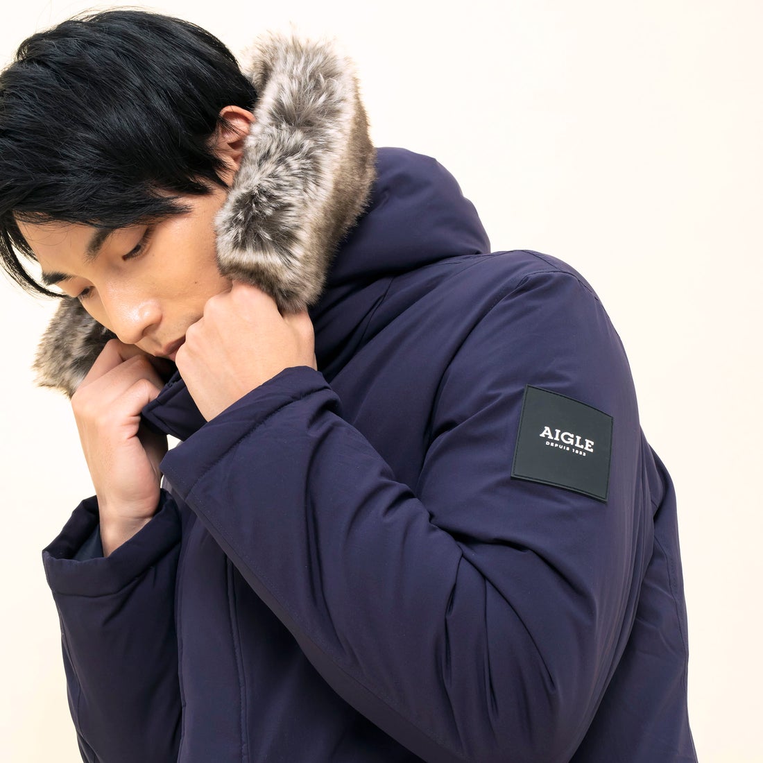 エーグル AIGLE ブロカ エクスプローラーダウンジャケット （ネイビー