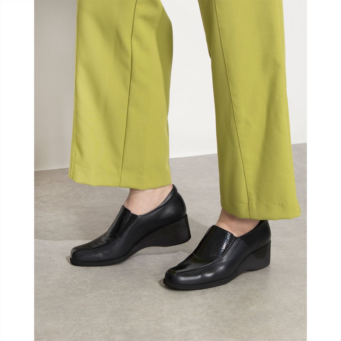 アトリエ Atelier 【3E】サイドゴアウェッジソールスリッポン