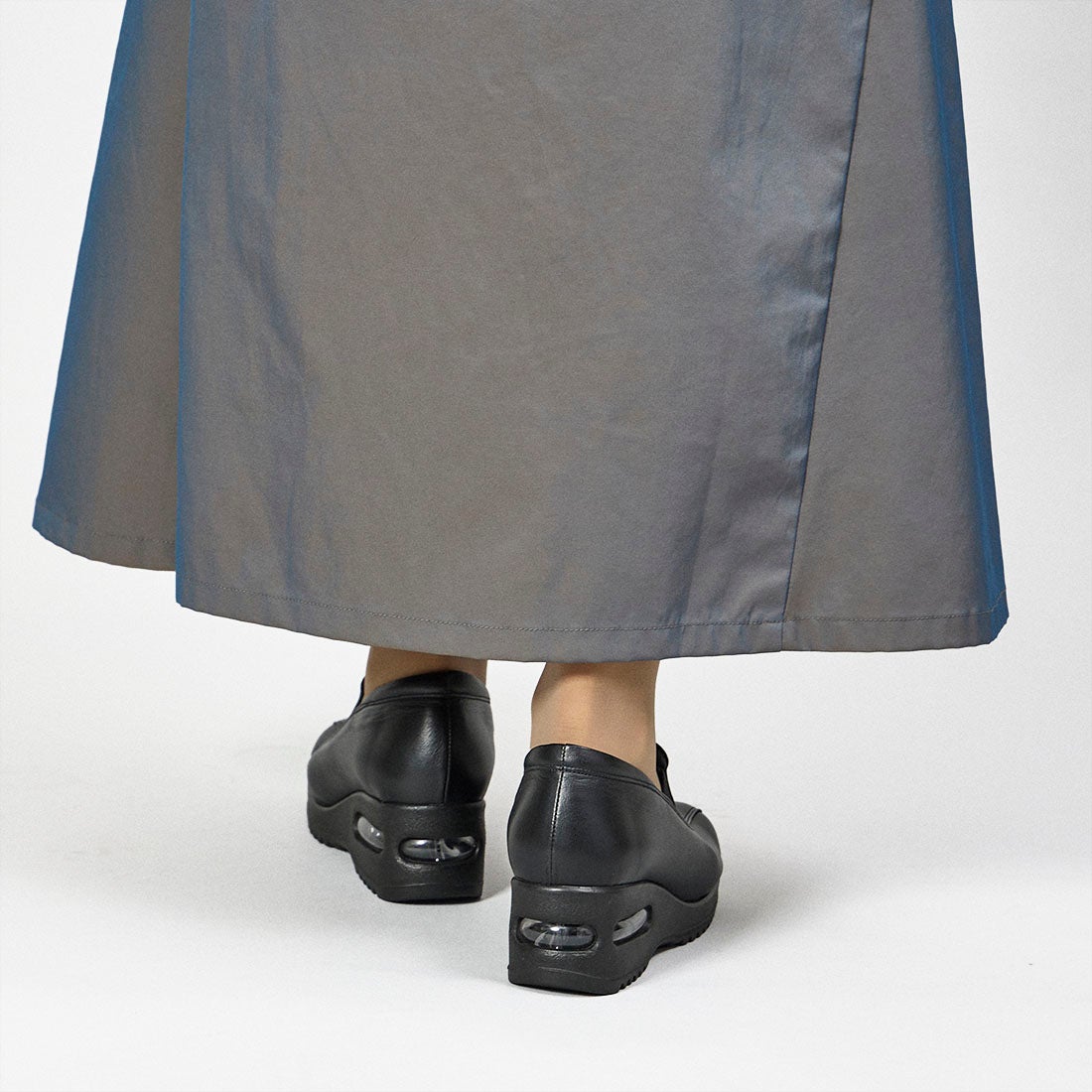 アトリエ Atelier 【3E】エアークッションサイドゴアスリッポン