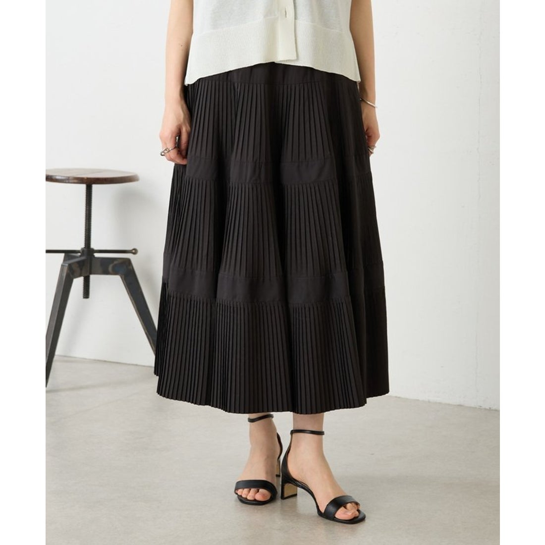 ビアズリー BEARDSLEY プリーツティアードスカート （black