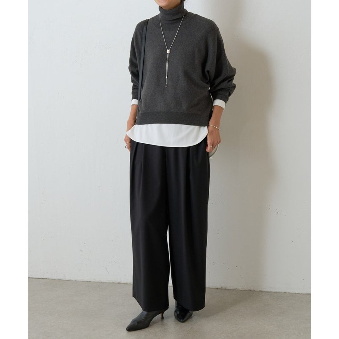 ビアズリー BEARDSLEY 《9/20(土)12時予約開始》ハイネックドルマン