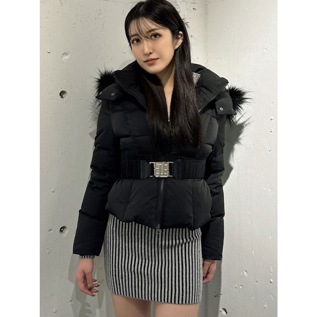 ジェイダ GYDA GYGYベルト付きショートダウンコート （BLK） -靴