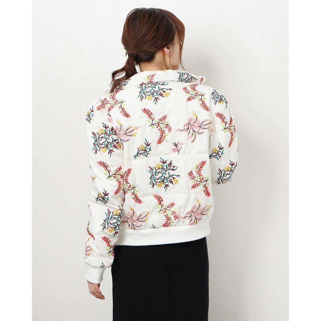 デシグアル Desigual 花柄 パデッドジャケット （ホワイト） -waja