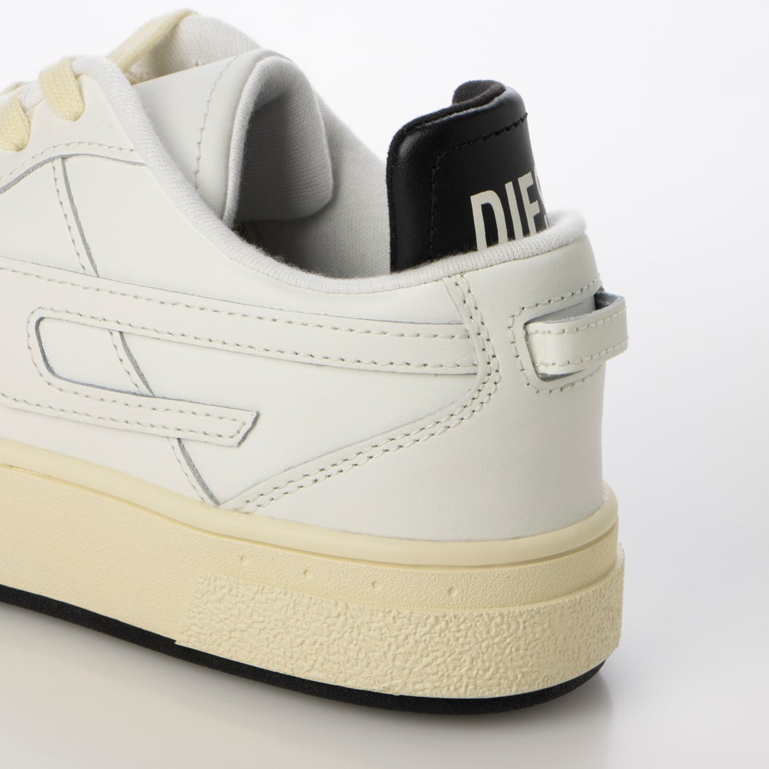 ディーゼル DIESEL レースアップスニーカー （WHITE） -靴