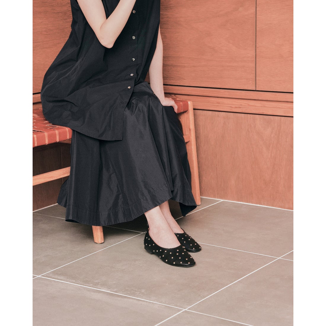 エマ フランシス Emma Francis フラット スタッズパンプス （ブラック