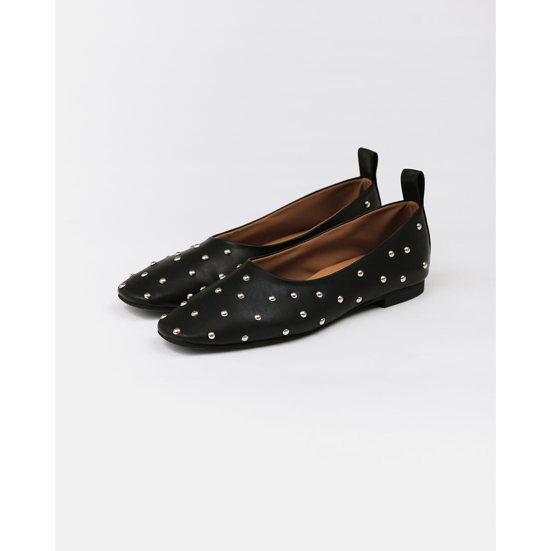 エマ フランシス Emma Francis フラット スタッズパンプス （ブラック