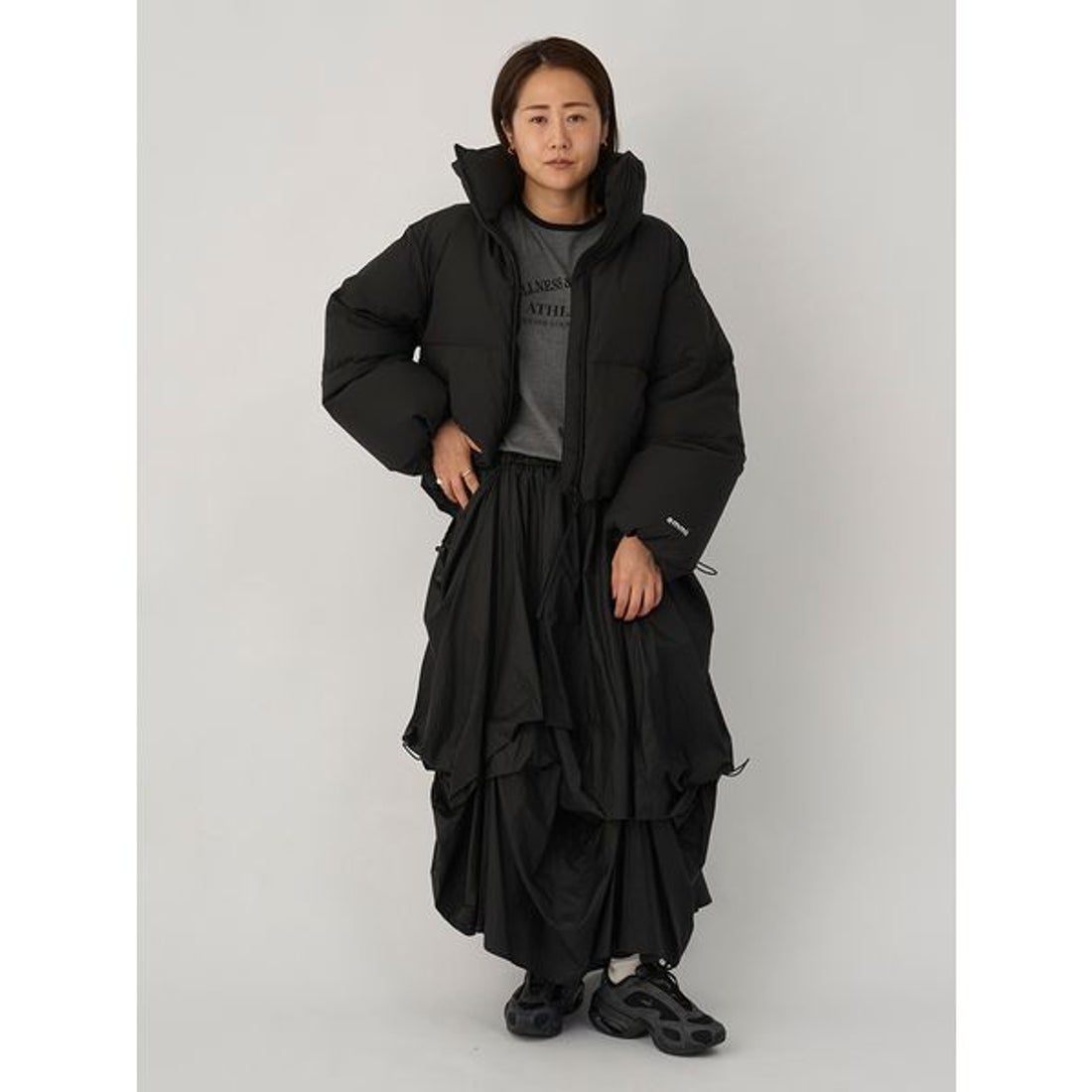 エミ emmi タックドロストボリュームスカート （BLK） - ファッション