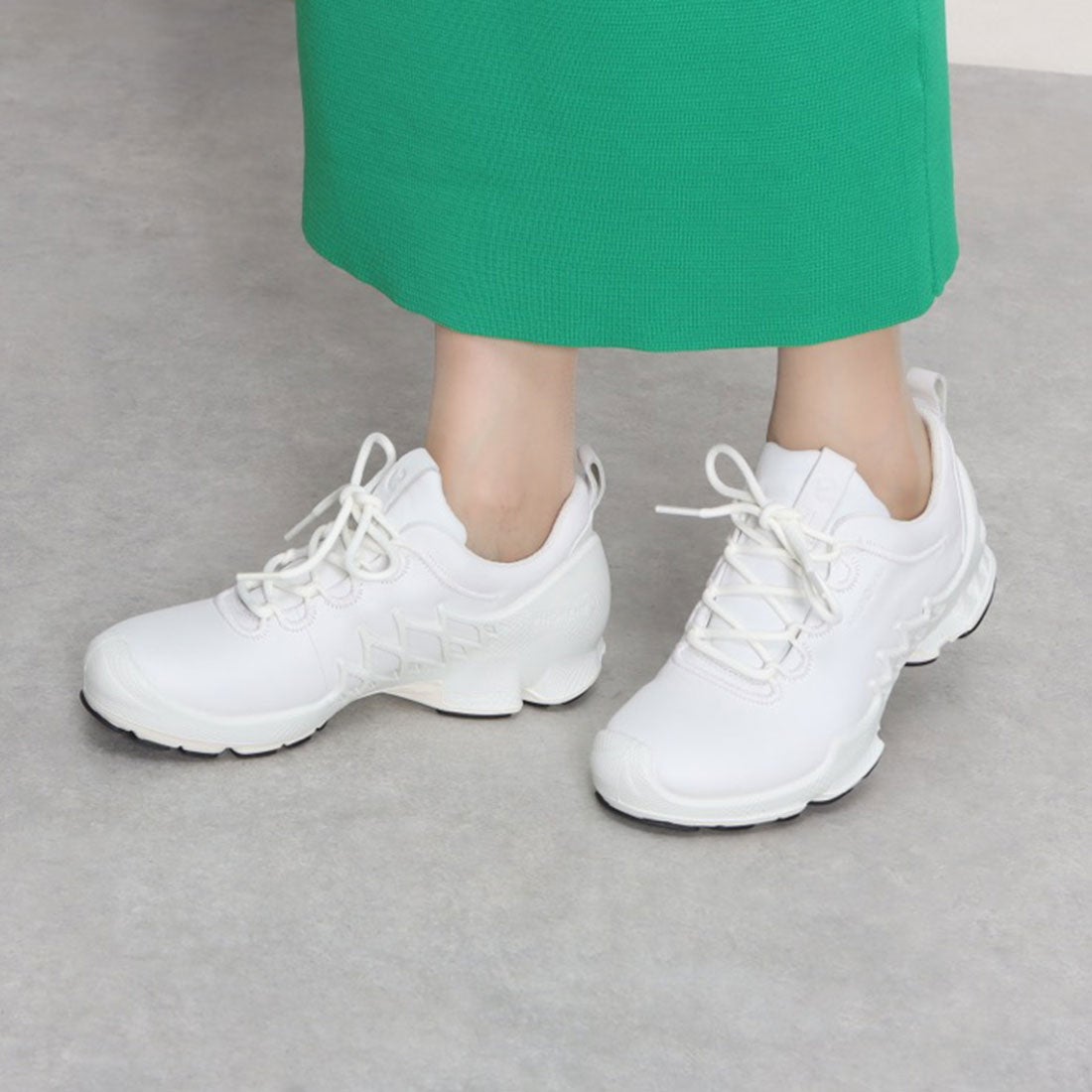 エコー ECCO バイオム エーイーエックス W （ホワイト） -靴