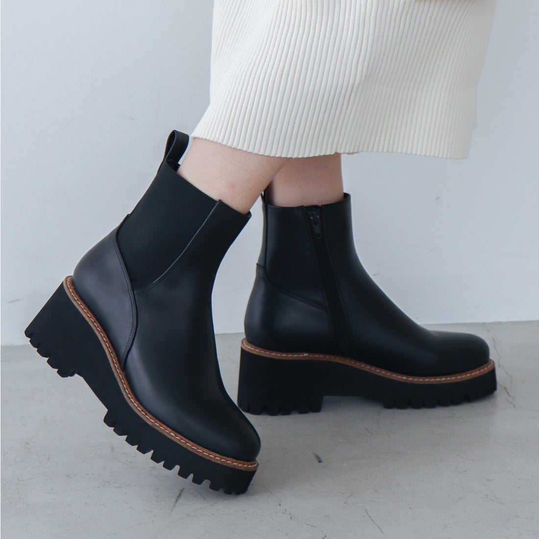 EVOL/イーボル】 6.5cm厚底ソールサイドゴアショートブーツ IX5512