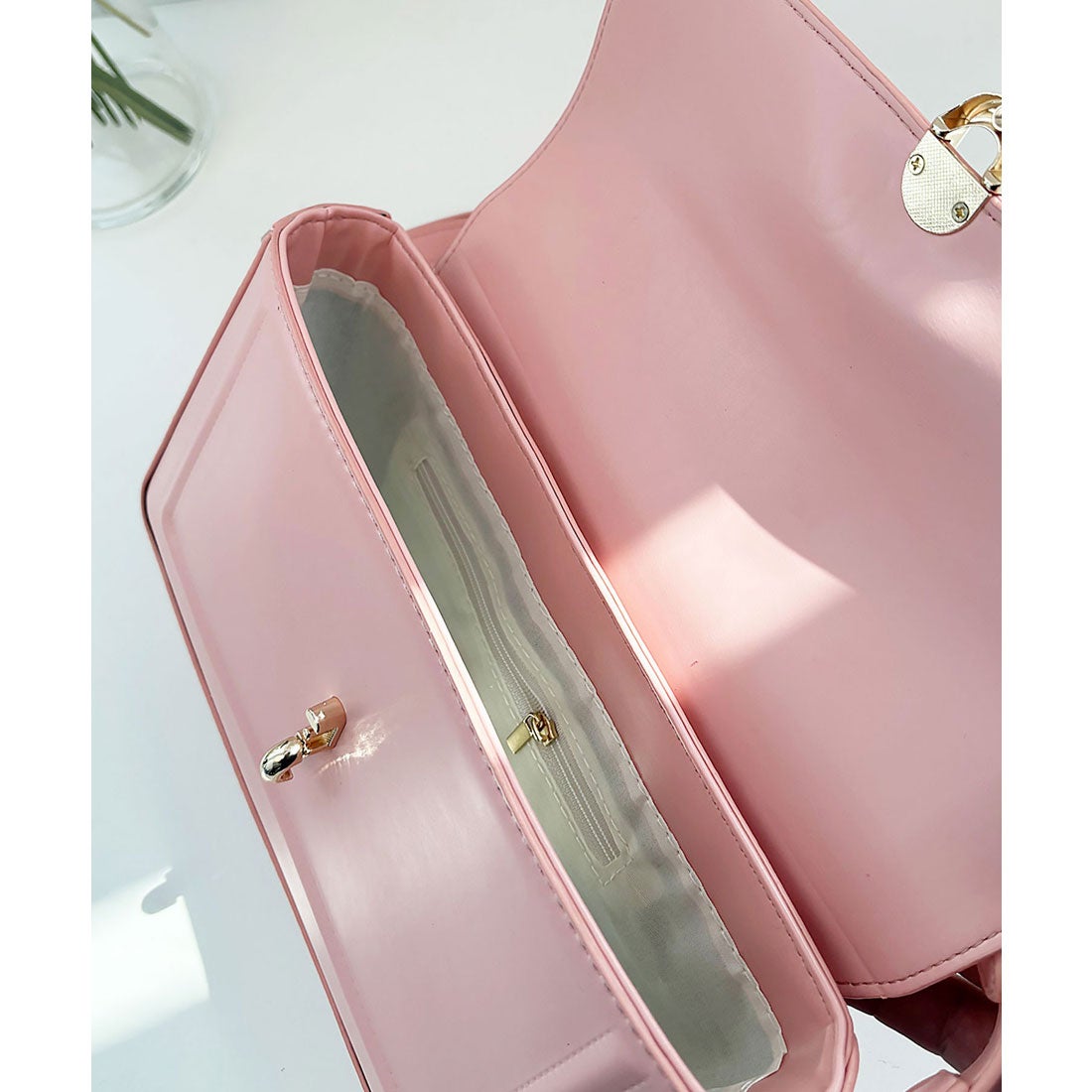 フロージュ florge 2WAY レザータッチフラップショルダーバッグ