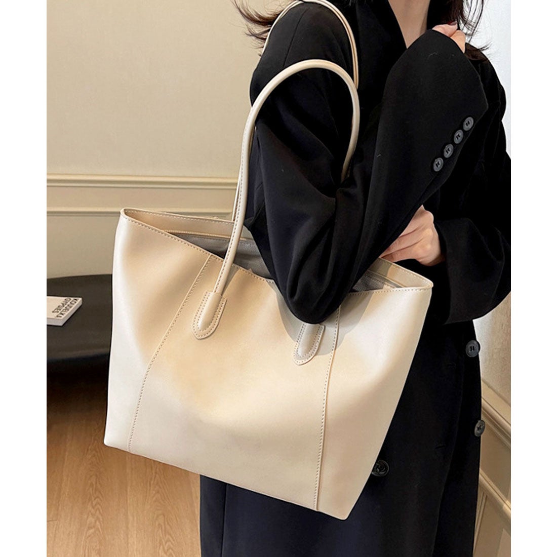 フロージュ florge 【A4収納可・撥水PU】レザーライクレディーストート