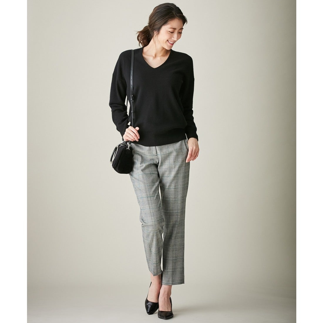 ICB L 【カシミヤ混】Linda Vネックニット （ロイヤルブルー系） -靴