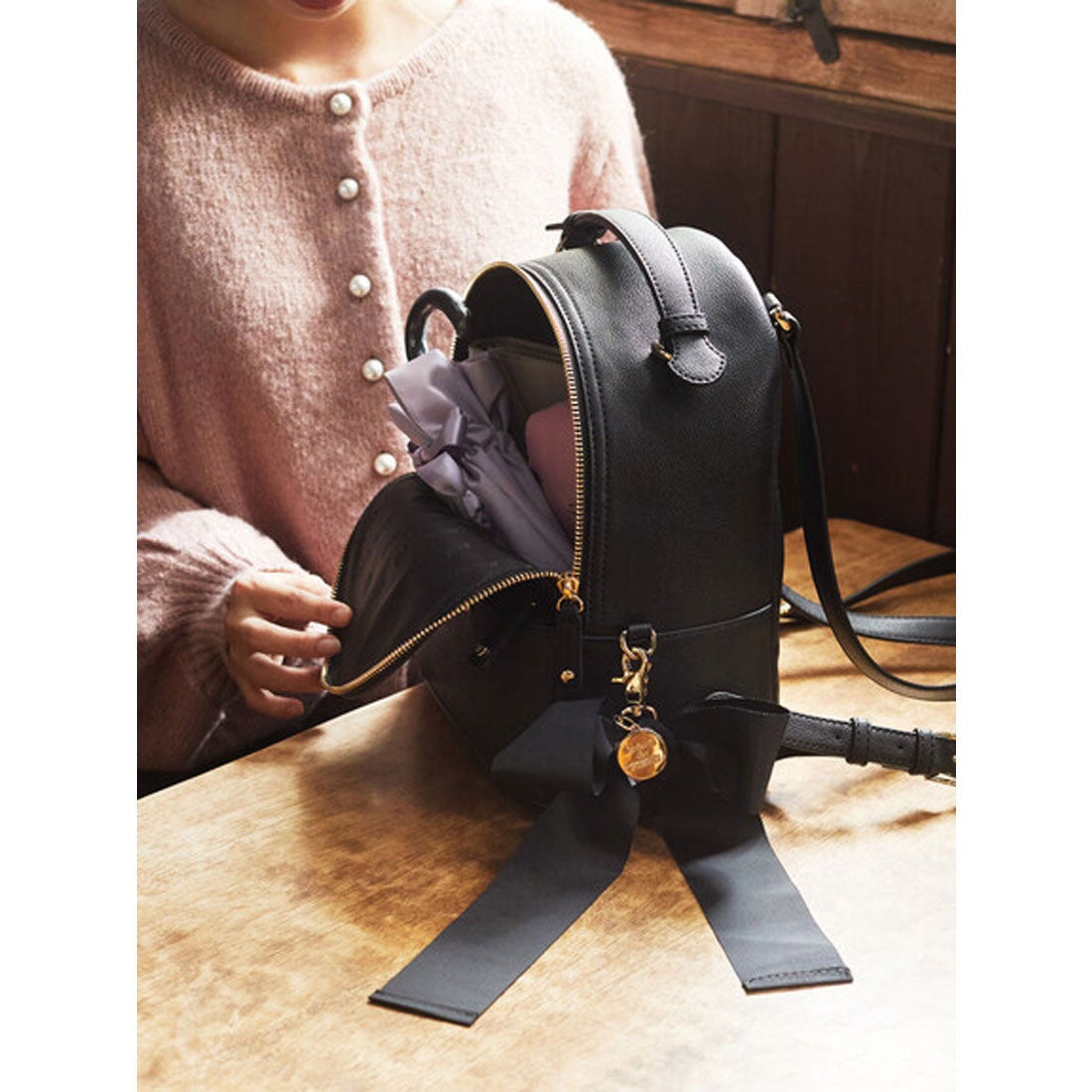 メゾン ド フルール Maison de FLEUR リボンMリュック （ブラック