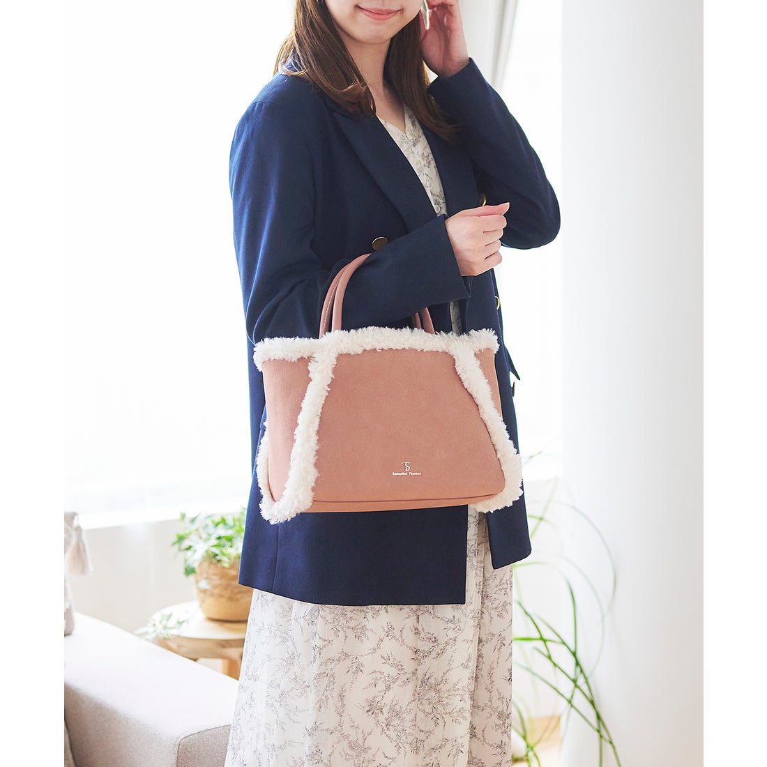 サマンサタバサ Samantha Thavasa スウェード調ボアハンドバッグ