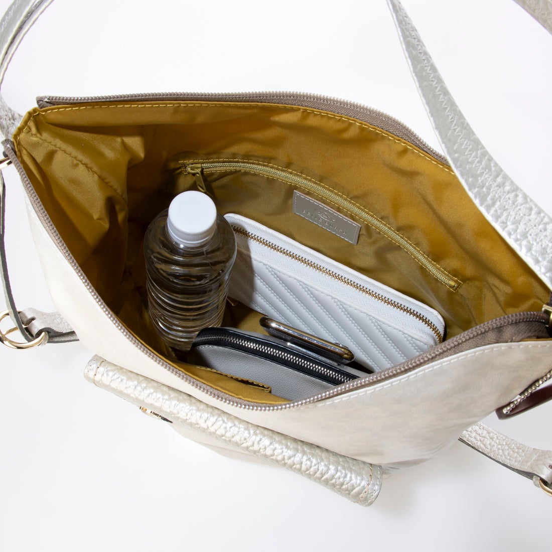 ペレボルサ PELLE BORSA 「アライブ」2WAYショルダーリュック