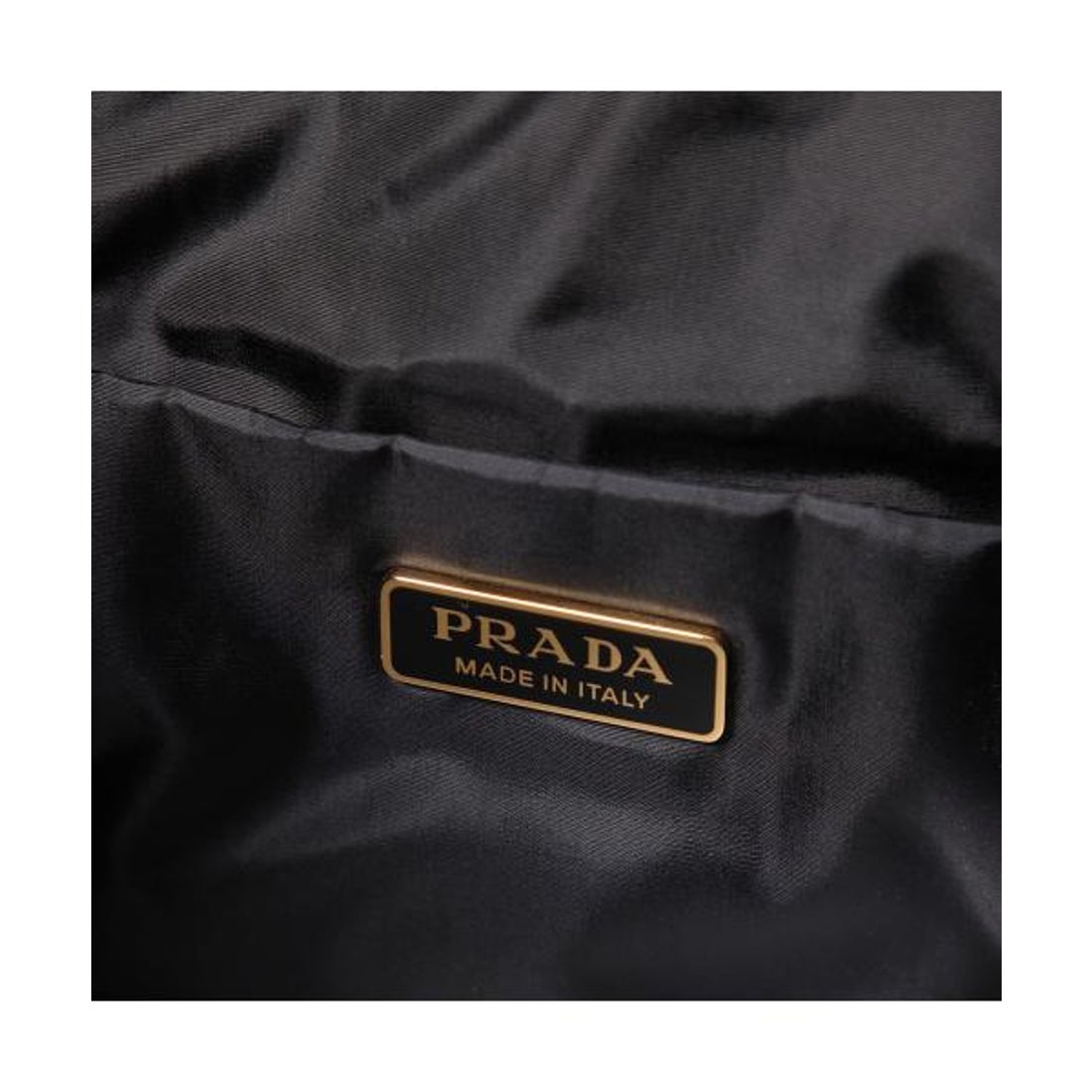 プラダ PRADA PRADA ポーチ 1NK001 2HG6 Re-Nylon トライアングルロゴ